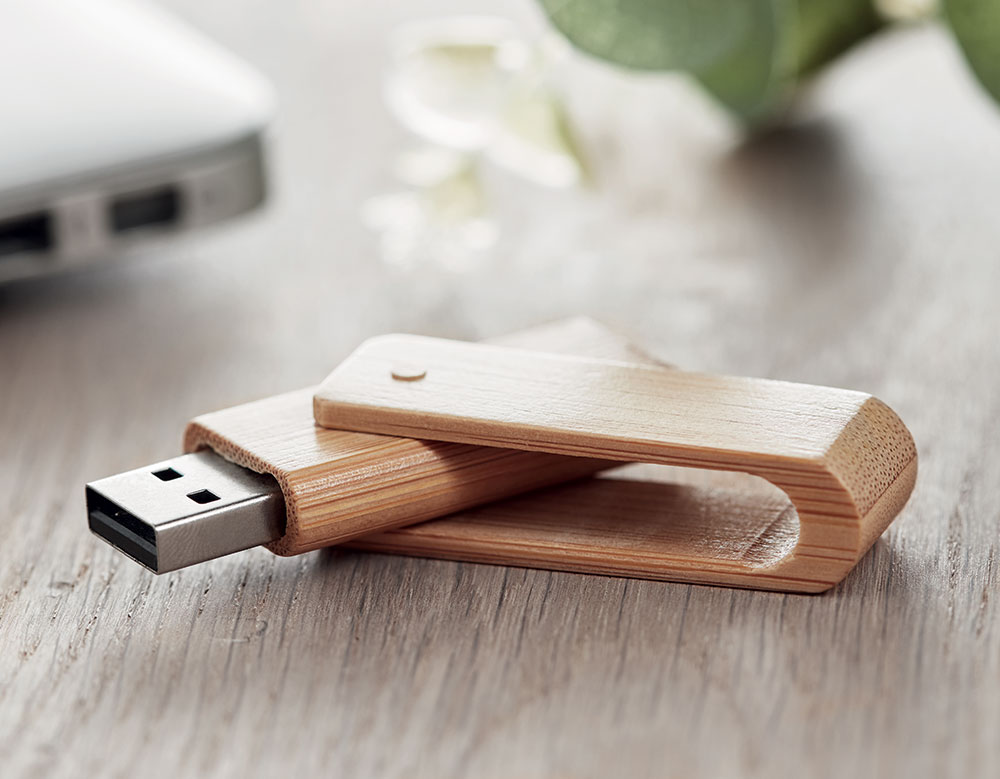 239169-EC Memori stick USB 16GB Bamboo natural, kart. kutijica P100