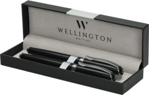 239397-EC Set pisaći Wellington Aurora crna kem.ol. + roler u poklon kutijici