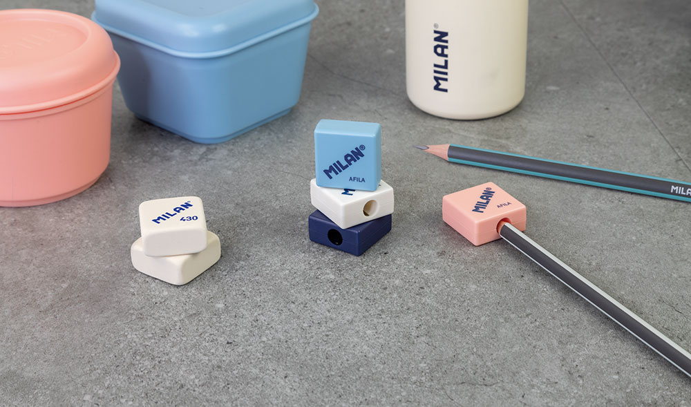 240056-EC Šiljilo plastično 1 rupa MILAN Afila 1918  P32/320/1920