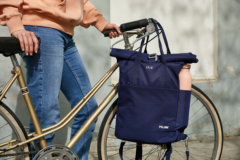 241046-EC Ruksak MILAN 1918 Rollup 10lit plavi P10