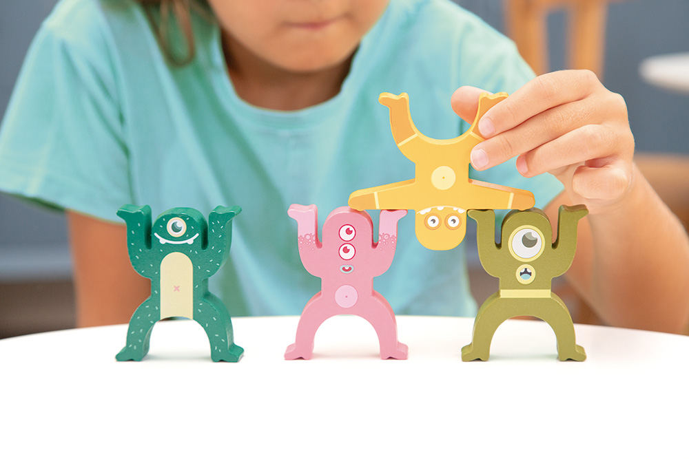 243138-EC Igra edukativna drvena slagalica MILAN ALIENS TOWER//VANZEMALJCI P6